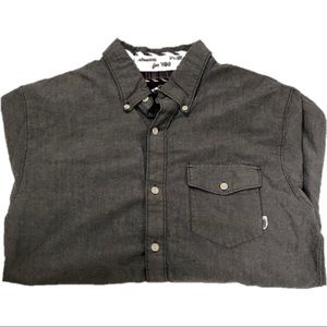 Vans off the wall Longsleeve Button Down Shirt!